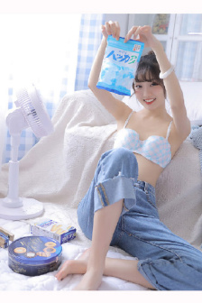 佐山爱丰满痴女中文字幕