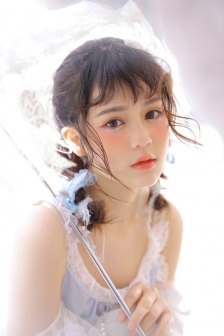 美女受辱